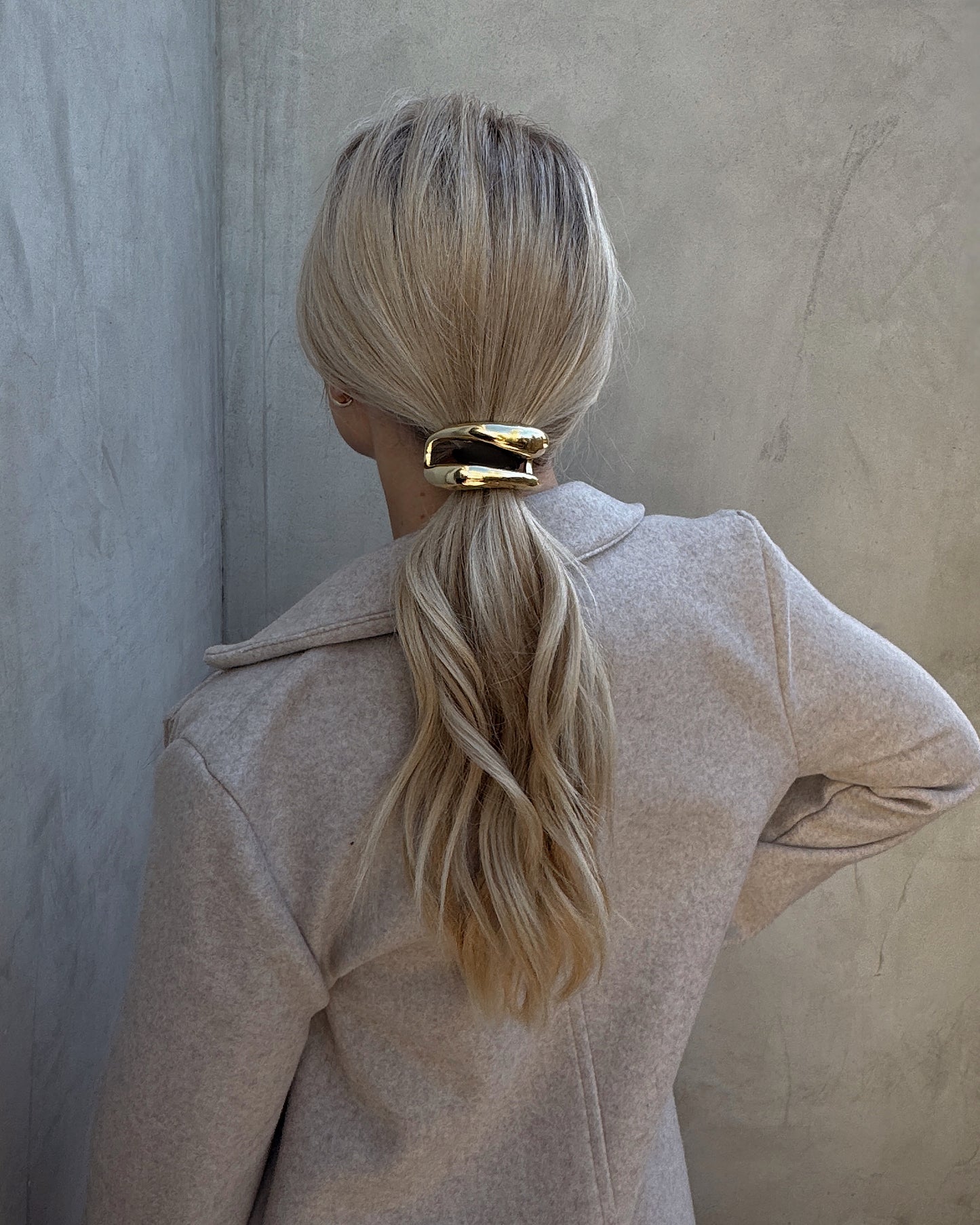 VIVIENNE HAIR CUFF