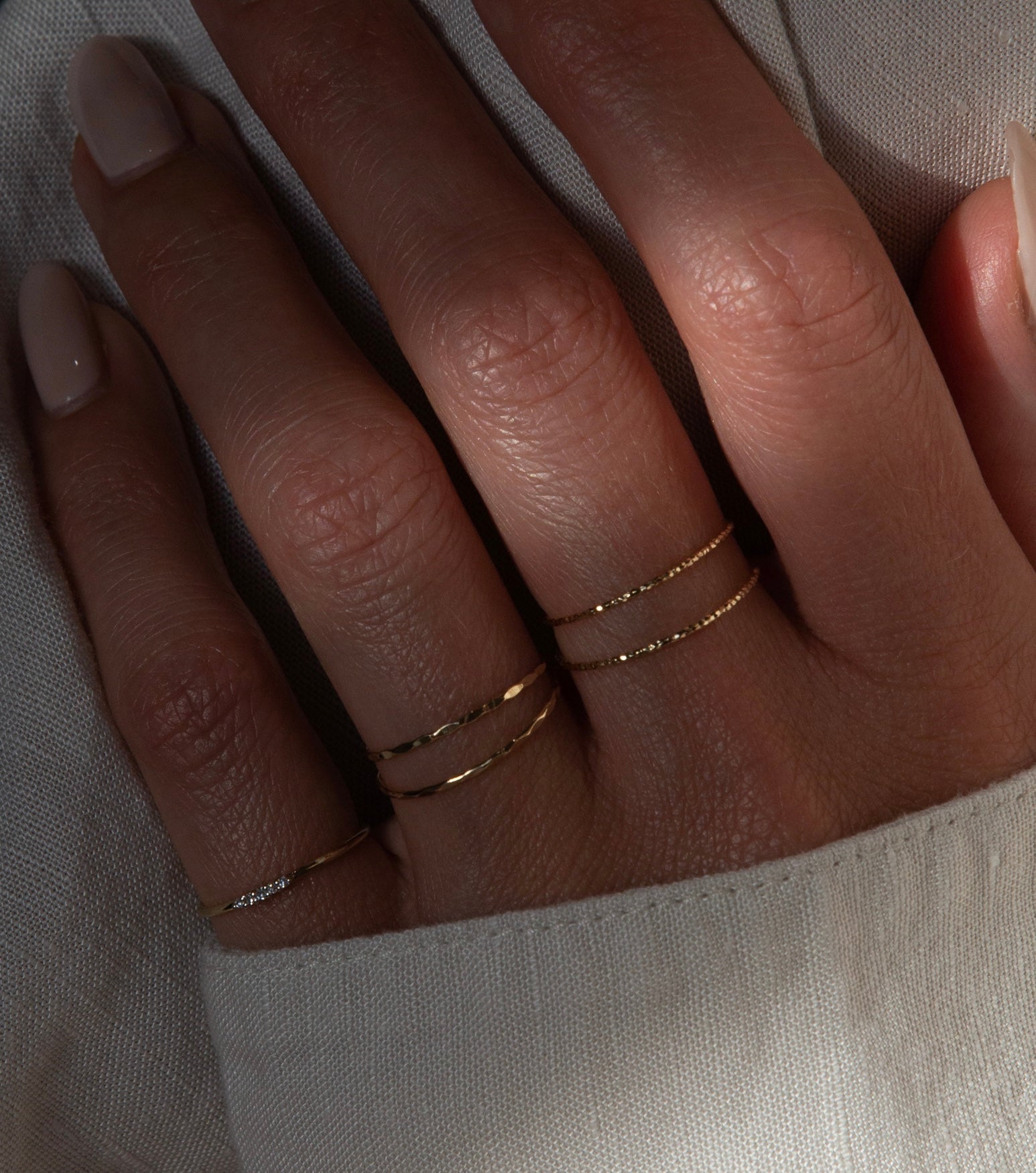 Dainty hot sale pinky rings